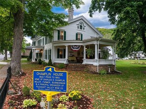 Exterior - Champlin House at Keuka Lake (Hammondsport)