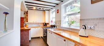 4 Bed in South Walsham (oc-2081)