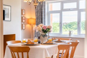 Dining - 4 Bed in Ruswarp (oc-d32269) (Ruswarp)