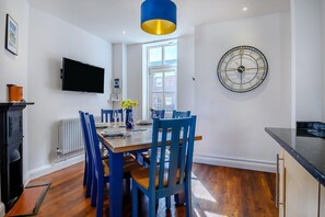 Dining - 2 Bed in Southwold (oc-amco) (Southwold)