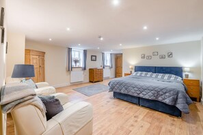 Free WiFi, bed sheets - 3 Bed in Middleham (oc-o32119) (Swineside)