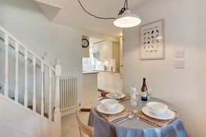 Dining - 2 Bed in Southwold (oc-apco) (Southwold)