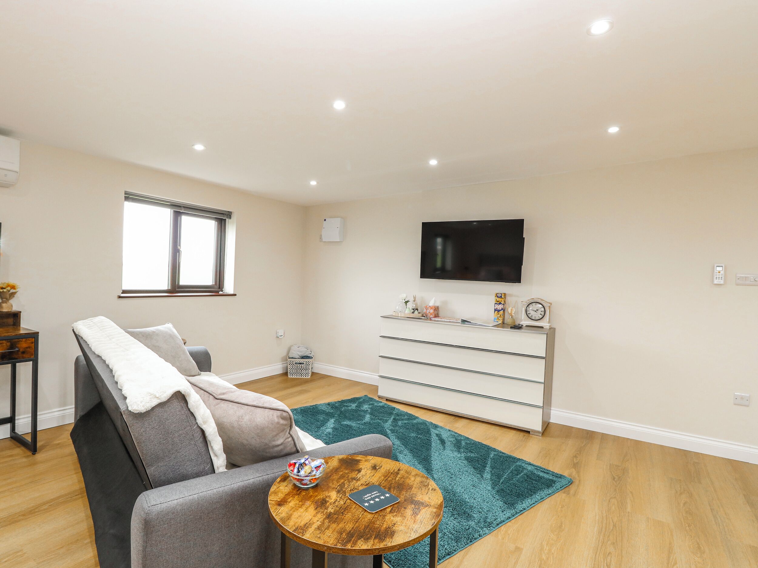 Cottage | Living area