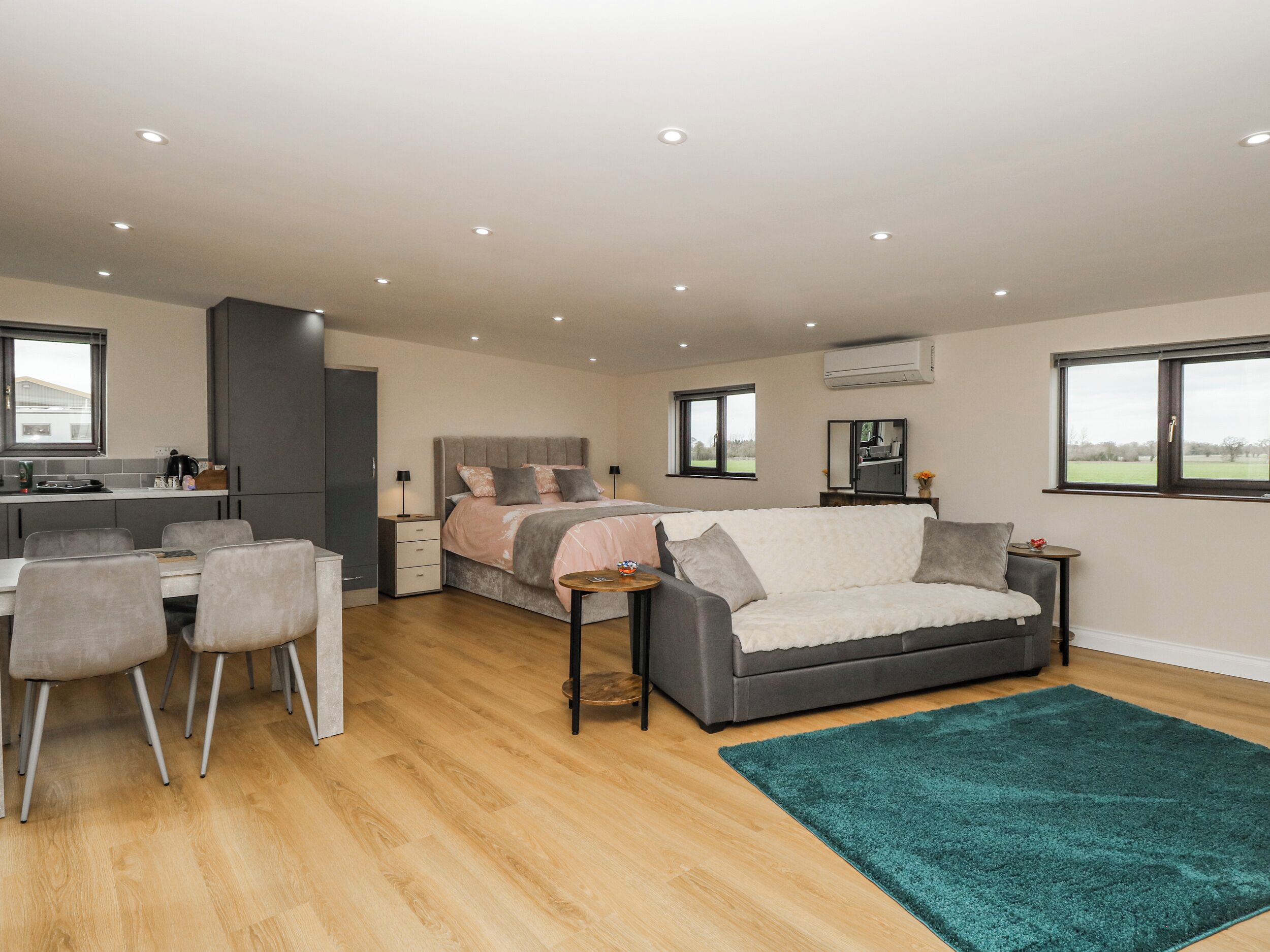 Casa de campo | 1 habitación, decoración personalizada y muebles diferentes 