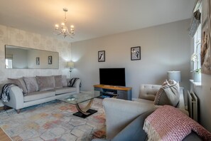 TV - 4 Bed in Amble (oc-gd1868) (Amble)