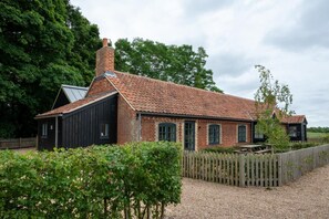 Exterior - 3 Bed in Snape (oc-1wadd) (Snape)