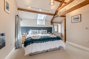Iron/ironing board, travel cot, free WiFi, bed sheets - 5 Bed in Nenthead (oc-f32234) (Alston Moor)