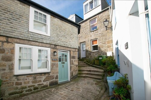 3 Bed in St Ives (oc-vgn25)