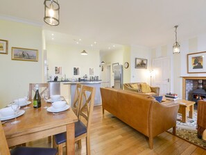 Interior - THE OLD SIGNAL HOUSE, pet friendly in Kingsand And Cawsand (Torpoint)