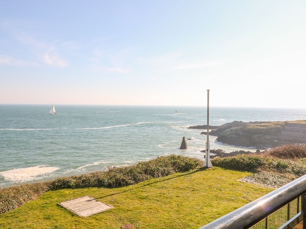 Property grounds - THE OLD SIGNAL HOUSE, pet friendly in Kingsand And Cawsand (Torpoint)