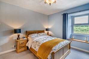 Free WiFi, bed sheets - 2 Bed in Rowrah (oc-s32232) (Arlecdon)