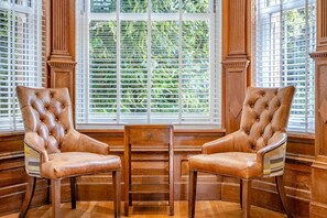 Interior - 5 Bed in Blashford (oc-b32253) (Ringwood)
