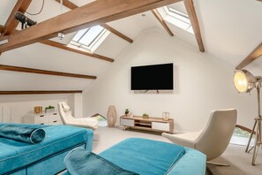 Interior - 2 Bed in Winfrith Newburgh (oc-t32115) (Winfrith Newburgh)
