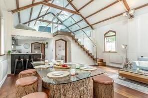 Dining - 2 Bed in Winfrith Newburgh (oc-t32115) (Winfrith Newburgh)