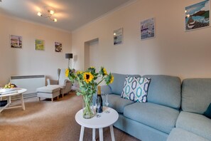 TV - 2 Bed in St. Levan (oc-p00851) (Saint Levan)