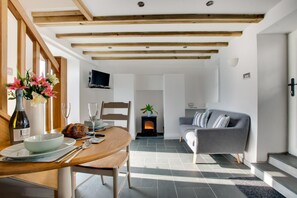 Dining - 1 Bed in Porthleven (oc-crnest) (Porthleven)