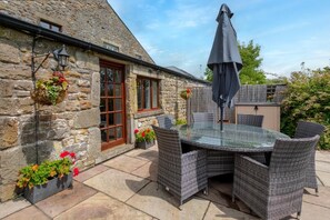 Outdoor dining - 3 Bed in Tosside Near Settle (oc-ds099) (Ribble Valley District)