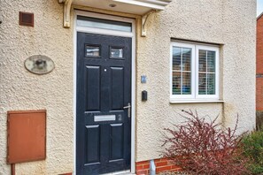 Exterior detail - 2 Bed in Whitby (oc-w502) (Whitby)