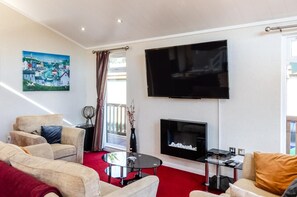 TV - 2 Bed in Stepaside (oc-pw9184) (Stepaside)