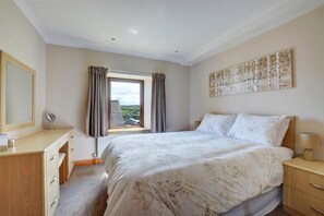 Fer et planche à repasser, accès au Wi-Fi (inclus), literie fournie
