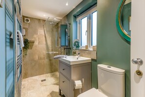 Hair dryer, towels - 3 Bed in Southwold (oc-pier67) (Southwold)