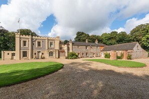 Exterior - 2 Bed in Holt (oc-t24825) (High Kelling)