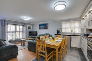 Dining - 3 Bed in Whitby (oc-w724) (Whitby)