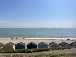 Beach - 3 Bed in Corton (oc-s32347) (Corton)