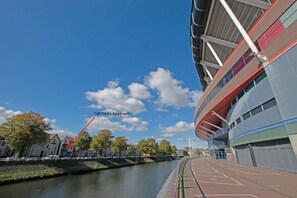 Parking - 3 Bed in Cardiff (oc-bow177) (Cardiff)