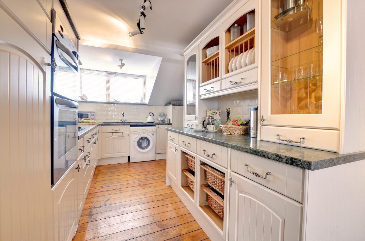 Microwave, oven, cookware/dishes/utensils