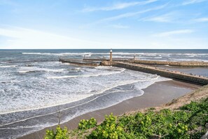 Beach - 2 Bed in Whitby (oc-w026) (Whitby)