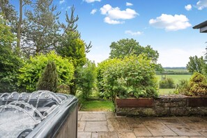 Property grounds - 2 Bed in Methven (oc-c32362) (Methven)