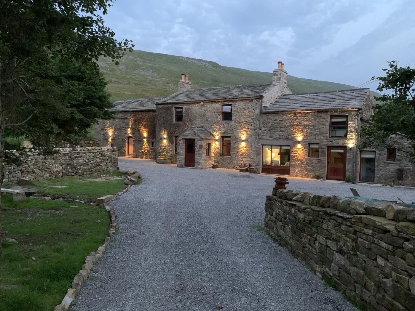 المنشأة من الخارج