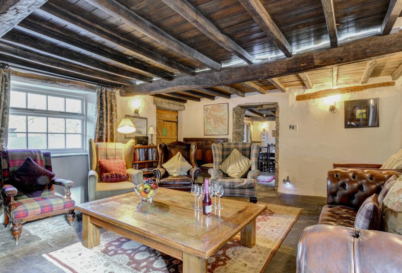 Télévision, cheminée