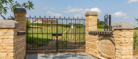 Enceinte de lâhĂ©bergement