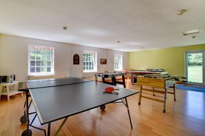 Game room - 13 Bed in Tattingstone (oc-tat26) (Tattingstone)