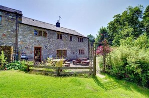 Exterior - 6 Bed in Tosside Near Settle (oc-ds101) (Gisburn Forest)