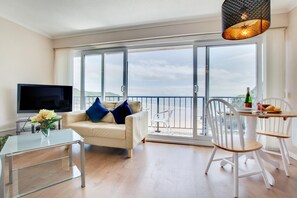 TV - 1 Bed in Caswell Bay (oc-hh9206) (Bishopston)