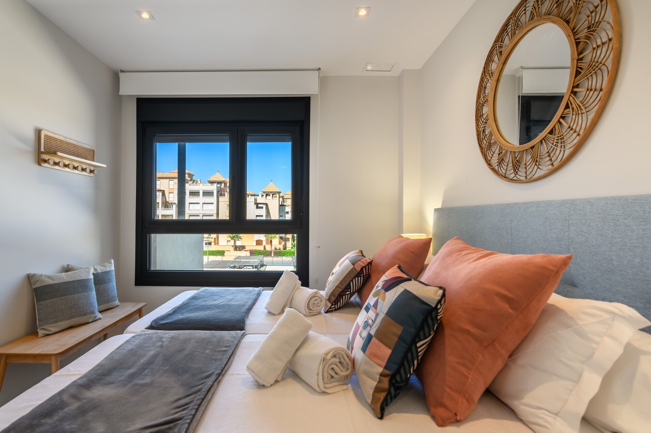 Strykjärn/strykbräda, wi-fi och sängkläder