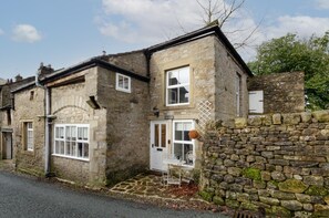 Exterior - 2 Bed in Kettlewell (oc-ds985) (Kettlewell)