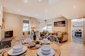 Dining - 2 Bed in Kettlewell (oc-ds985) (Kettlewell)