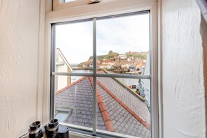 Interior - 2 Bed in Whitby (oc-w725a) (Whitby)