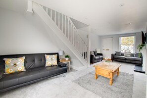 TV - 2 Bed in Southwold (oc-eastgn) (Southwold)