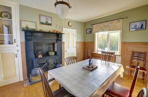 Dining - 3 Bed in Whitby (oc-w023) (Whitby)