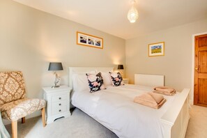 2 bedrooms, iron/ironing board, free WiFi, bed sheets - 2 Bed in Cromer (oc-2114) (Cromer)