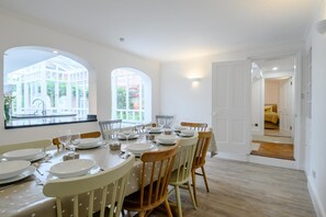 Dining - 5 Bed in Southwold (oc-tomill) (Southwold)