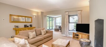 5 Bed in Catsash (oc-u32331)