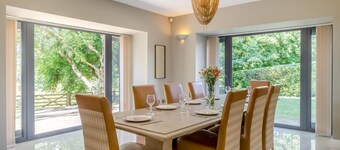 5 Bed in Catsash (oc-u32331)