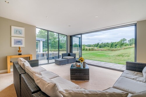 4 Bed in Catsash (oc-u32332)