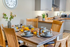 Dining - 3 Bed in Reeth (oc-l32438) (Reeth)